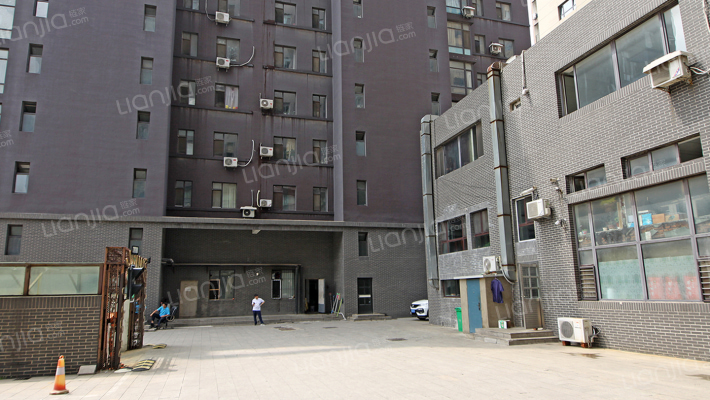 假日国际大厦外景图