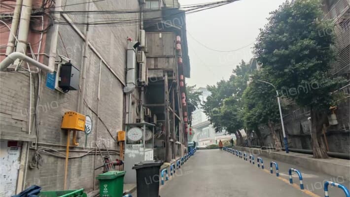 宝桐路196号外景图