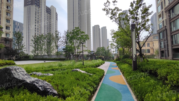 上流和苑外景图