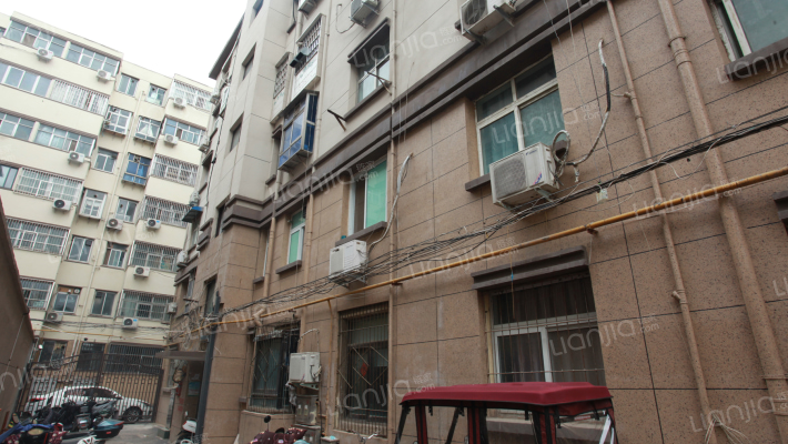 东关南里10号院外景图