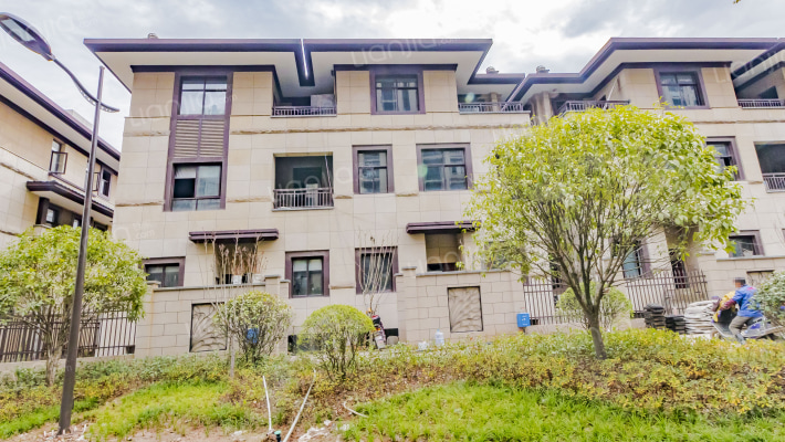 万和·九龙湖外景图