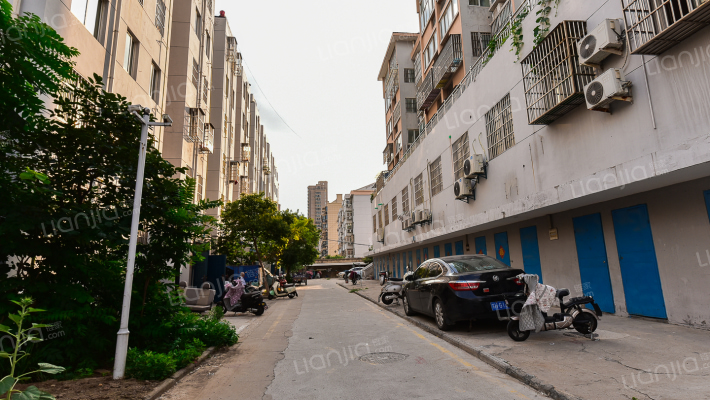 机场路小区外景图