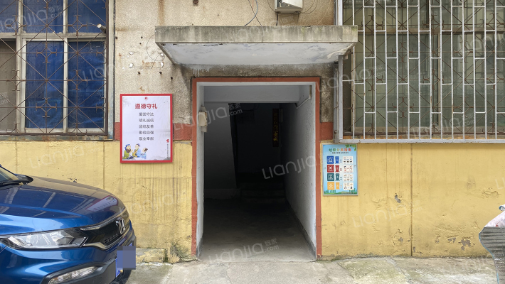 财政局家属楼(索河路)外景图