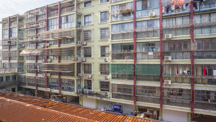 东源公寓外景图