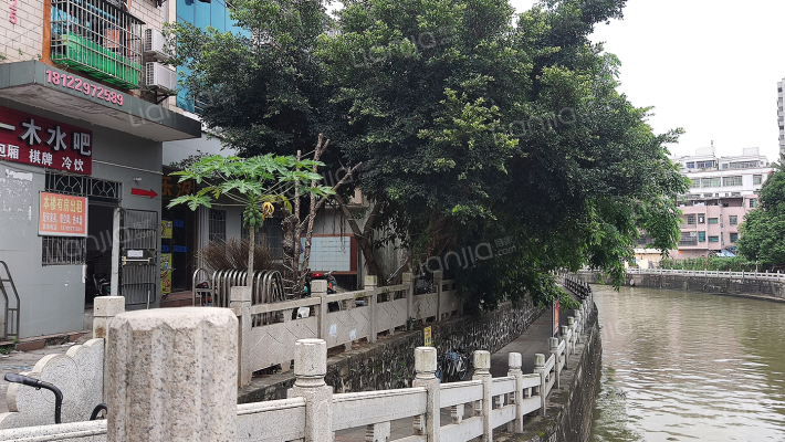 少史湾路和平公寓外景图