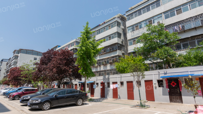 地税局住宅楼外景图