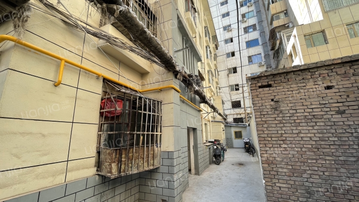 民保器材厂家属院（甘家巷）外景图