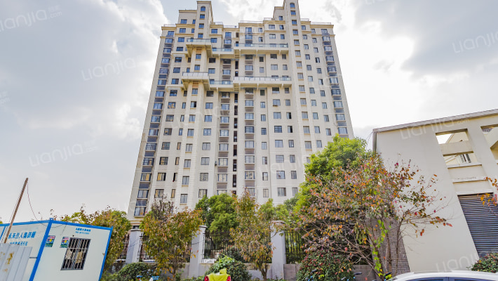 河滨花苑外景图