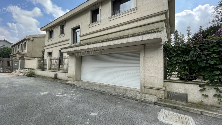 山湖苑七八区外景图