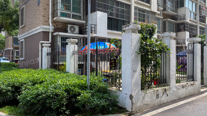 桐楠华苑外景图