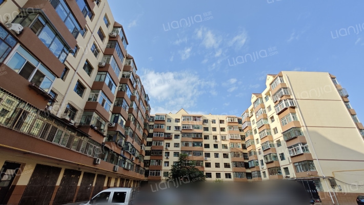 红九小区外景图