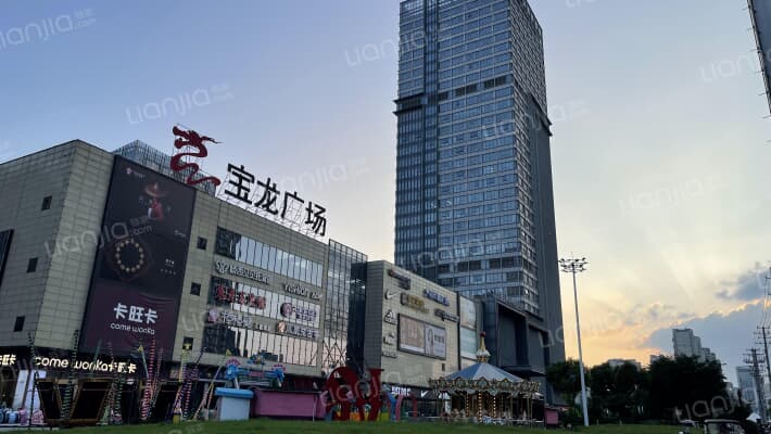 宝龙广场外景图