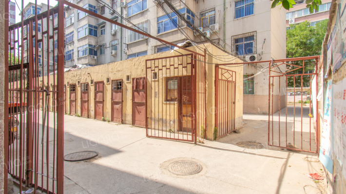 黄河路一小家属院外景图