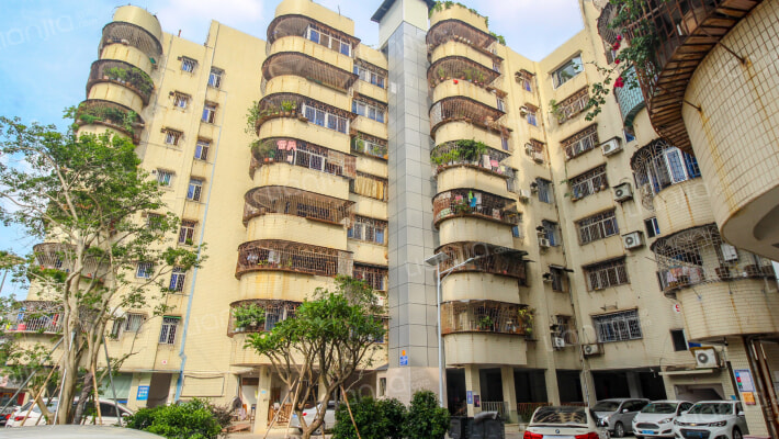 一中校内小区外景图