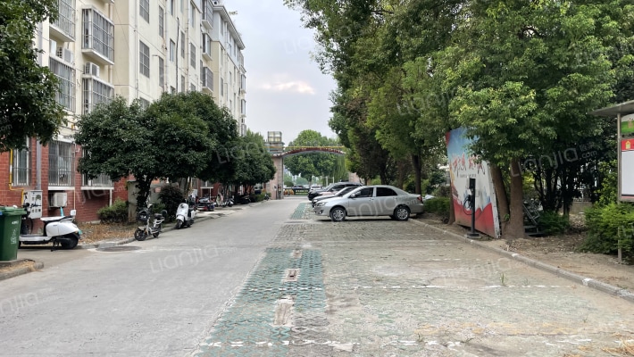 富华嘉园外景图