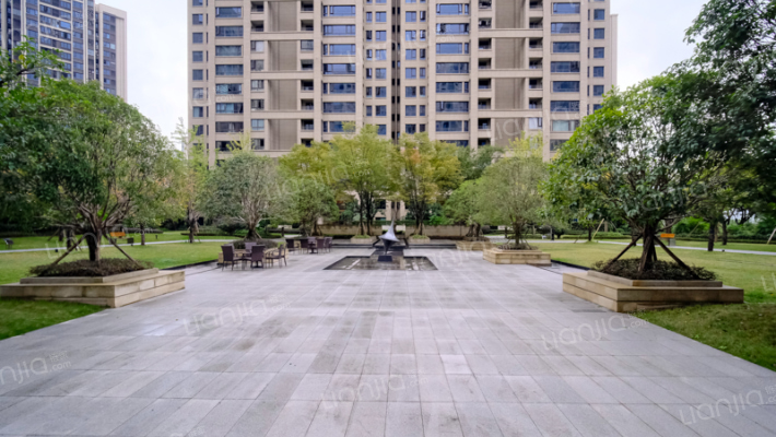 御璟湖山璟樾外景图