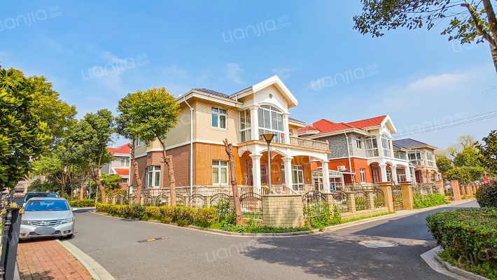 学仕华庄外景图