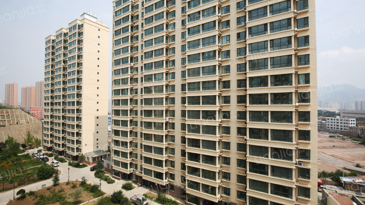 恒瑞小区外景图