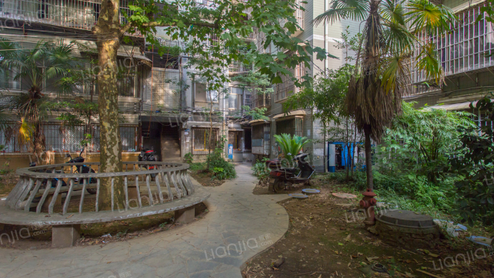 绿景家园外景图