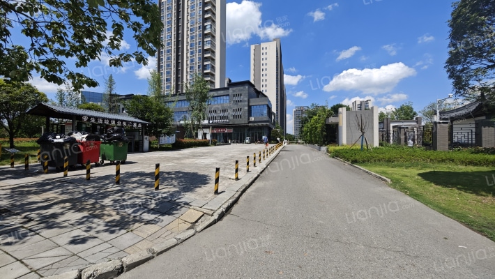 万和嘉苑外景图