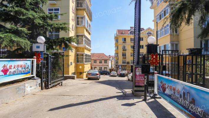 嘉泰小区外景图