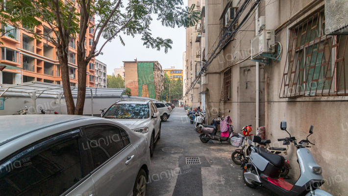 经八路14号院外景图