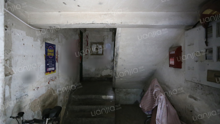 铁路职工干校外景图