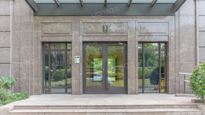 安亭瑞仕华庭外景图