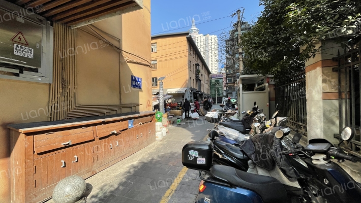 青云路127号外景图