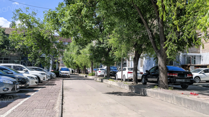 铁路机械学校南宿舍区外景图