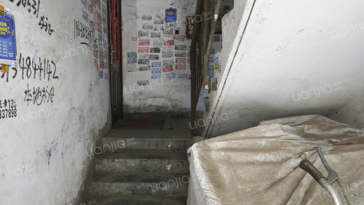 西排房小区外景图