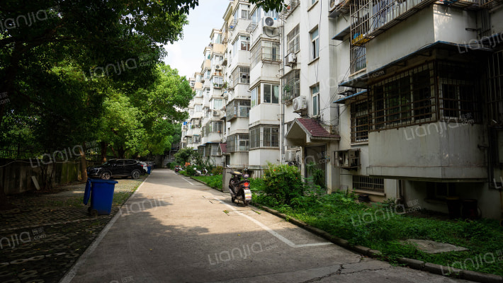 红旗南路1869号外景图