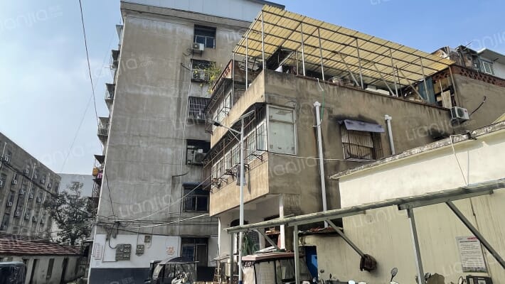 二十中家属楼外景图