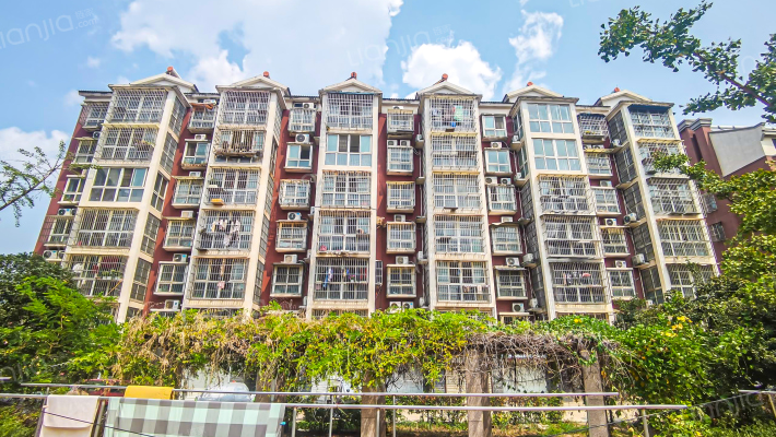 东方宜家花园外景图