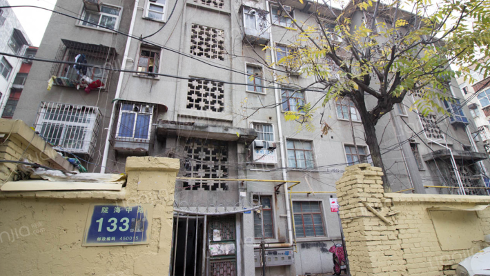 苗圃花园133号院外景图