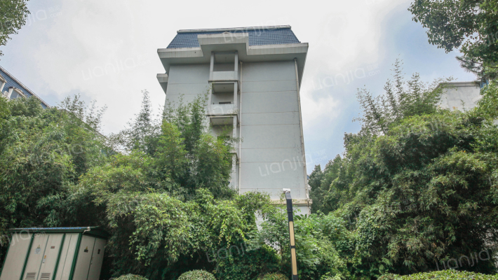 东华理工宿舍外景图