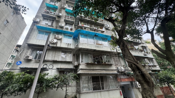 水务局家属区外景图