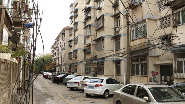 安医大一附院家属区外景图