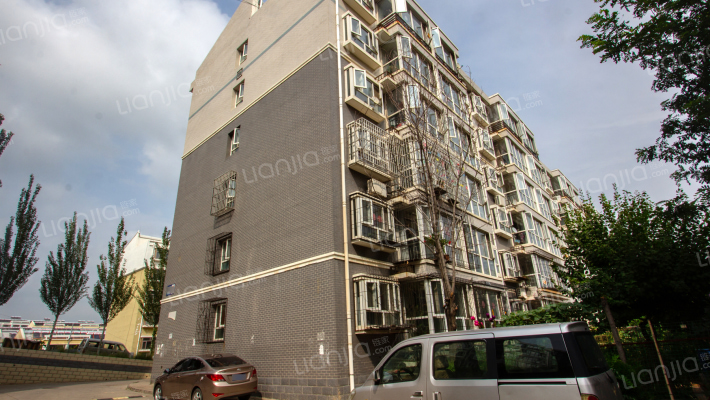 天河骏层外景图