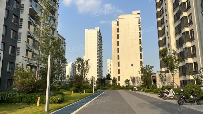 天泰书院康城外景图