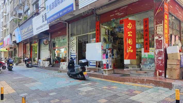 沿河西路外景图