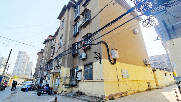 皮革厂宿舍外景图