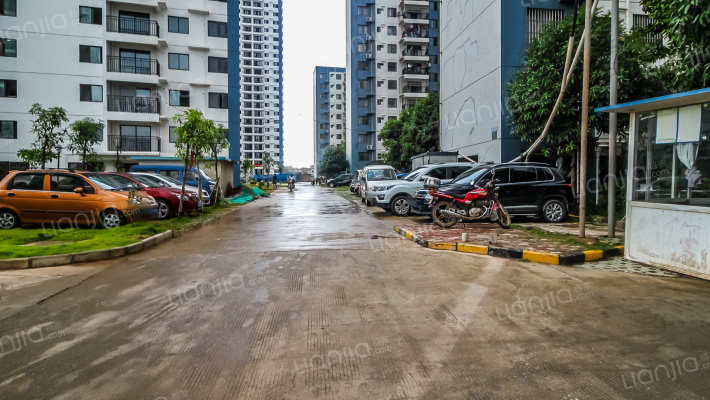 康岭花城外景图