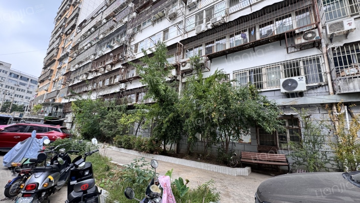 丰储公寓外景图