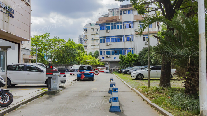 联众华庭外景图