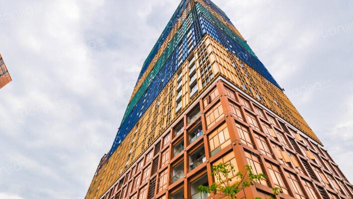 世纪假日广场外景图