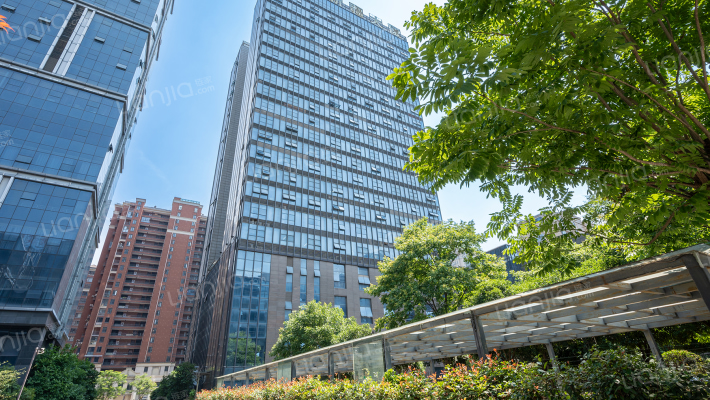 亿泽新疆大厦外景图