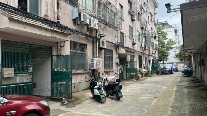 流虹新村南区外景图