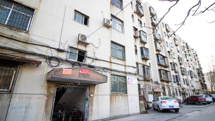 共和新街造纸厂家属院外景图