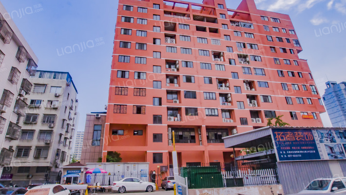 河畔公寓住宅楼外景图